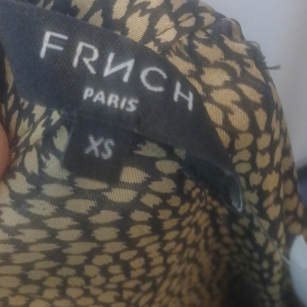New WITH THE TAGS French Tiered SKIRT XS🍁 Silk Like! Polyester - Picture 5 of 7
